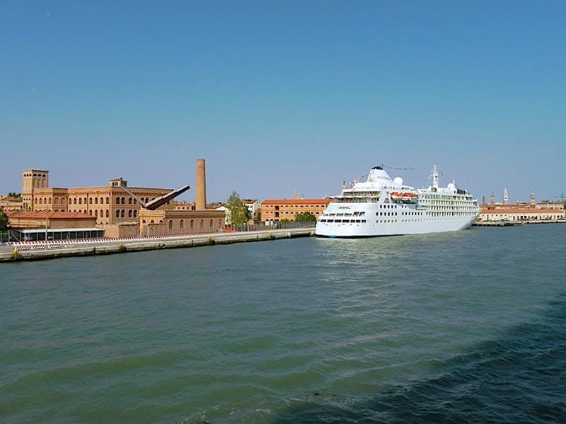 cruise ship port near venice
