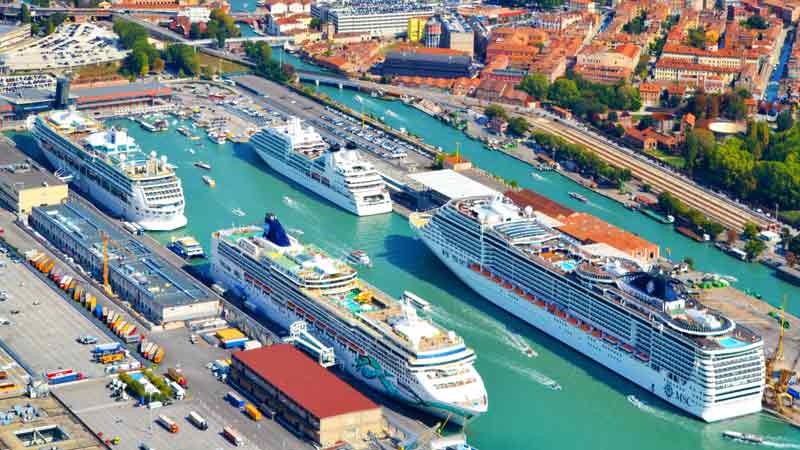 venice port cruise ship schedule